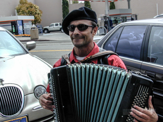 Alex Yaskin - Russian Accordian Player