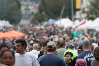 Solano Stroll Crowd